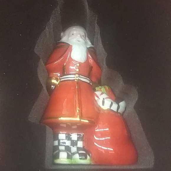 McKenzie Childs Santa Claus Salt and Pepper Shakers - Picture 3 of 3